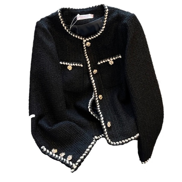 Luxury Tweed With Gold Button Jacket - Picture 2 of 4